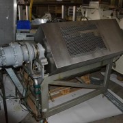 Conveyor slitter (6)