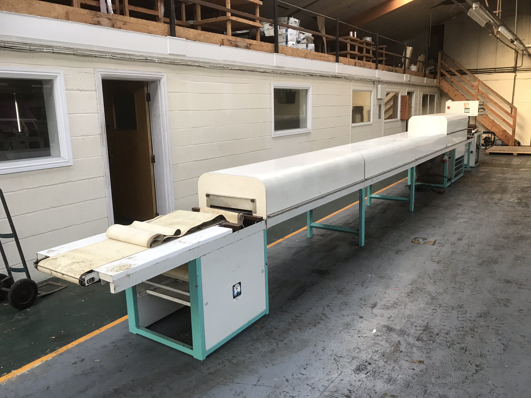 Nielsen 420 enrober and cooling tunnel (1)