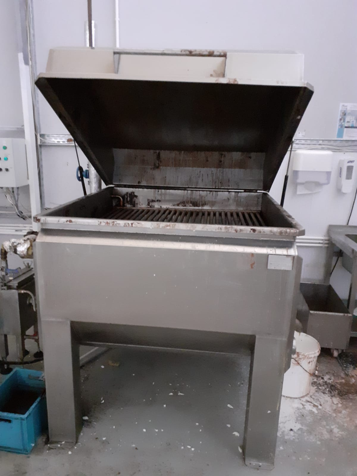 Cooking and depositing toffee line (12)