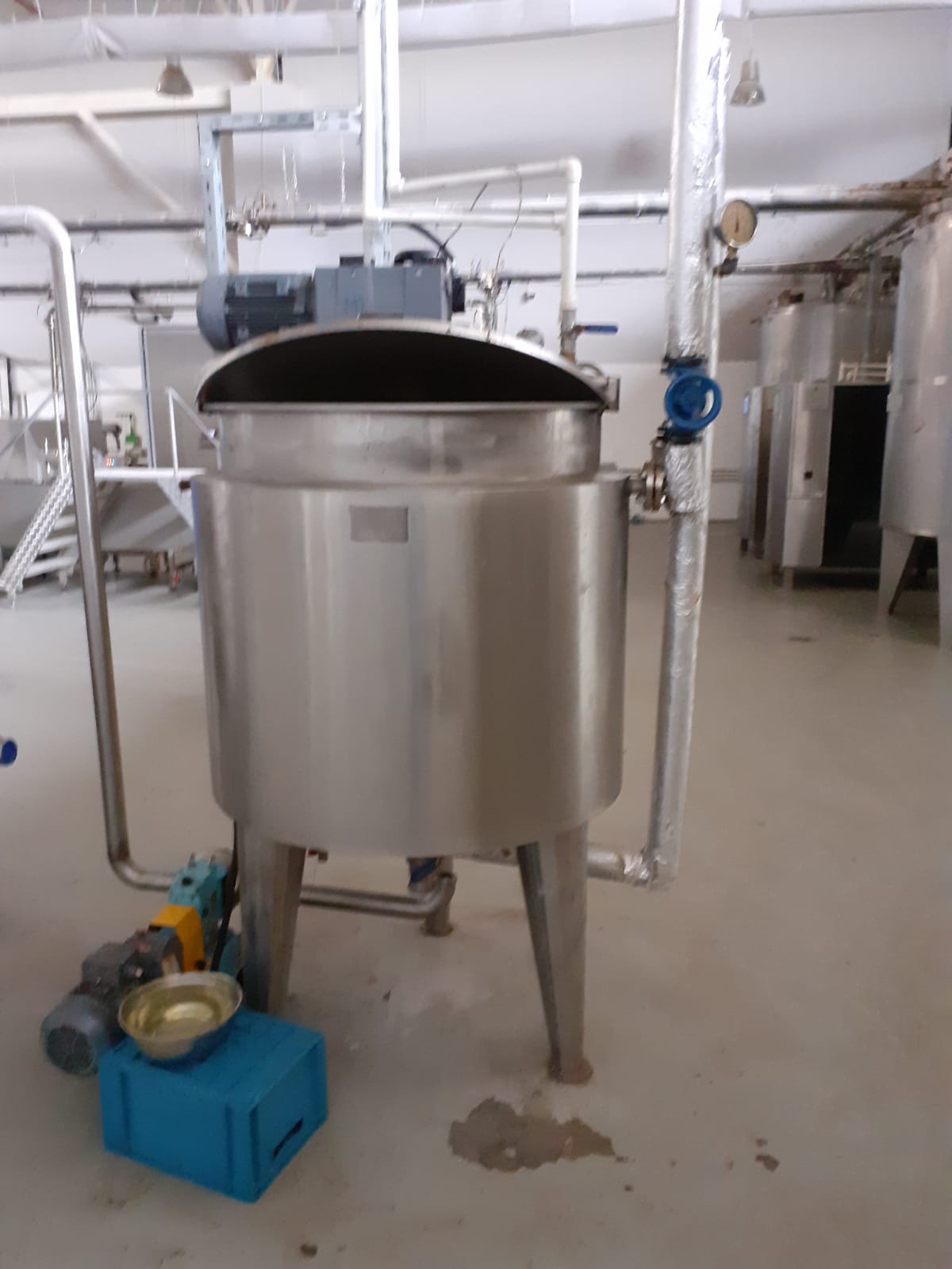 Cooking and depositing toffee line (3)