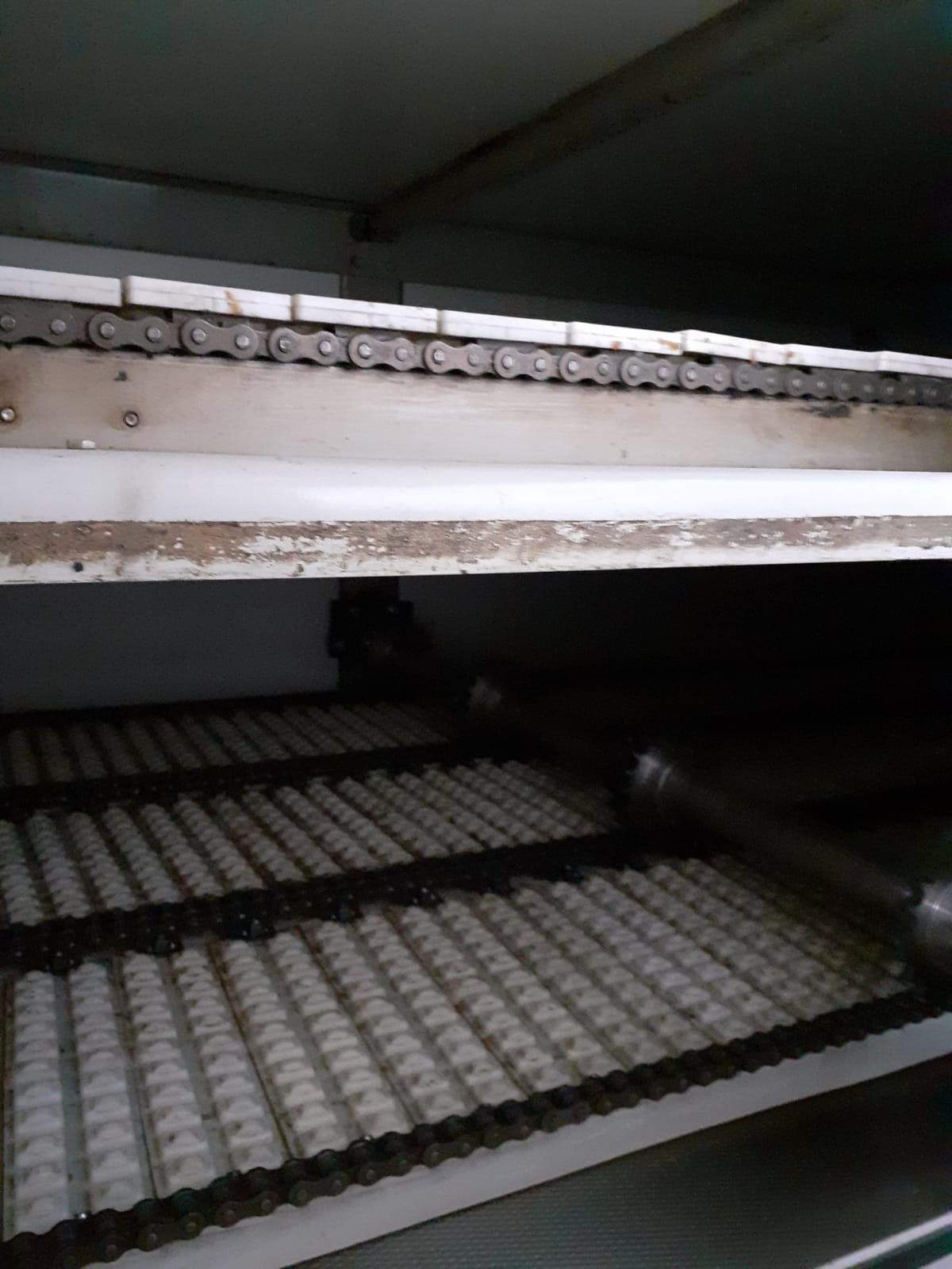 Cooking and depositing toffee line (6)