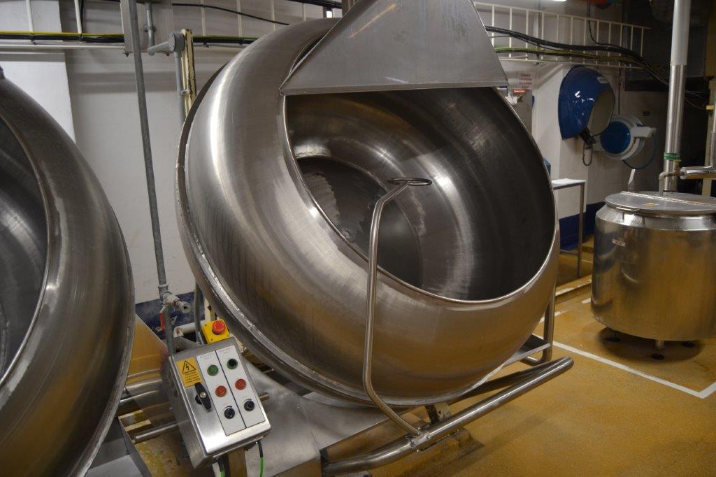6 x Stainless Steel Coating Pans (9)