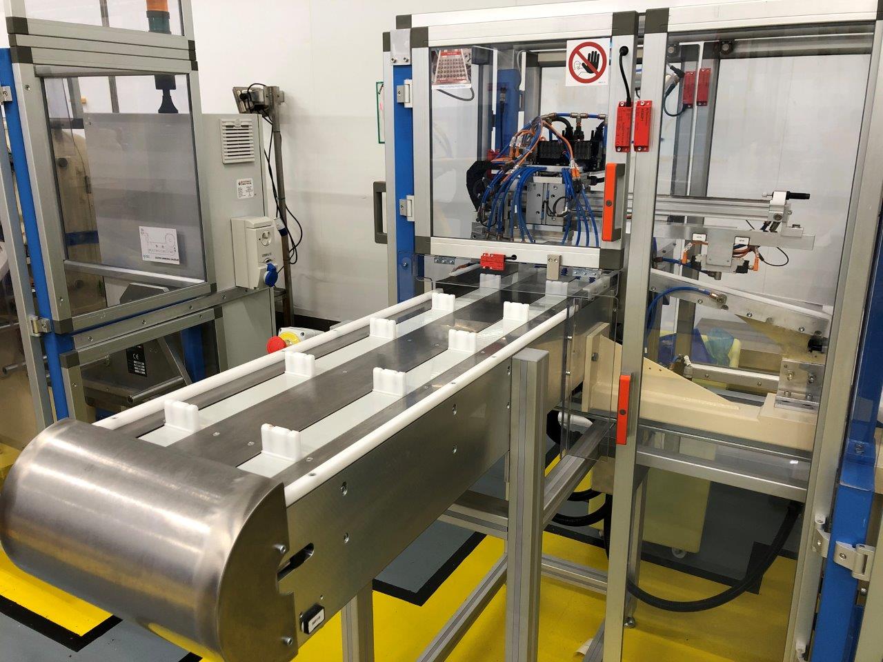 GD 2350 double twist ball wrapping machine (1)