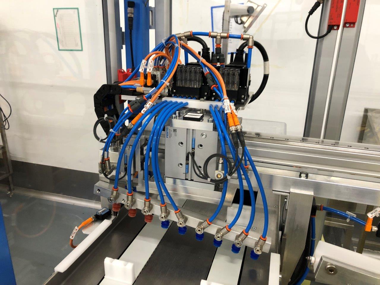 GD 2350 double twist ball wrapping machine (3)