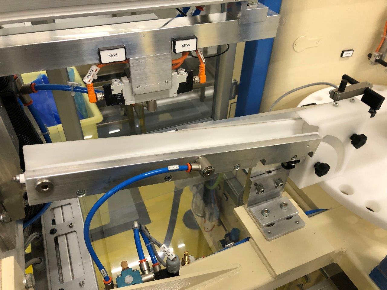 GD 2350 double twist ball wrapping machine (5)